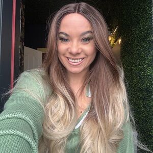 Chelsey Smith Crowns Selma Dipped Ombre Brown and Blonde Wig